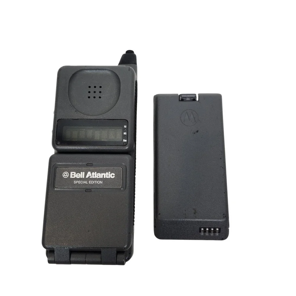 Vintage Motorola Flip A Bell Atlantic Black Phone Car Charger Case Manual Parts